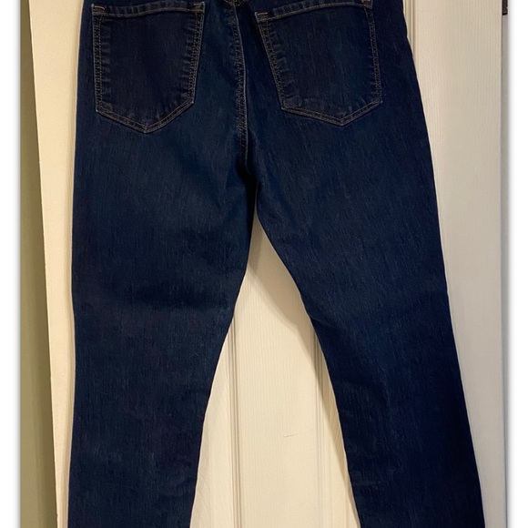 LOFT Jeans. Size 8. Curvy skinny. EUC. - Picture 2 of 6